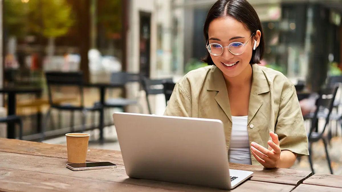 Yapay Zekâ Artık İş Mülakatlarında: Peki Yapay Zekâ Tabanlı Mülakat Nedir, Başarılı Olmak İçin Ne Yapmalı?