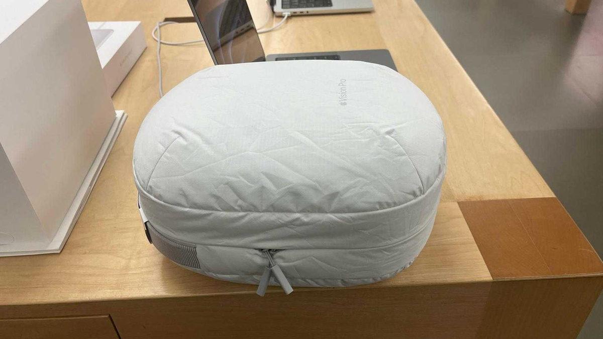 Apple Vision Pro, Satışa Sunuldu: İşte Kutu İçeriği ve Apple Store’daki Manzaralar...