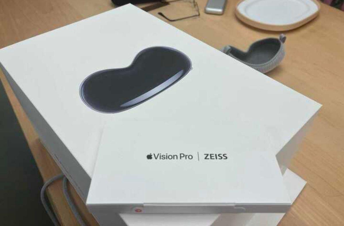 Apple Vision Pro, Satışa Sunuldu: İşte Kutu İçeriği ve Apple Store’daki Manzaralar...