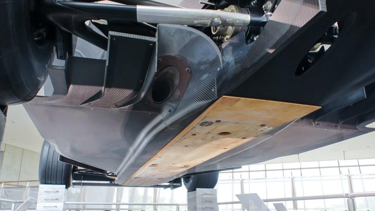 Son Teknoloji F1 Araçlarının Altında Neden Basit Bir 