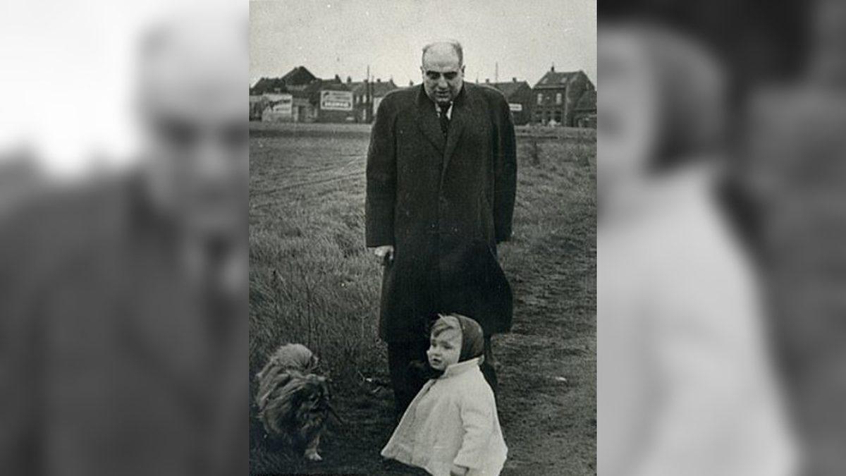 “Süper İnsan” Yaratma Amacıyla Kızının Üstünde İnanılmaz Deneyler Yapan Psikopat Baba: Zorla Elektrikli Telleri Tutturuyormuş!