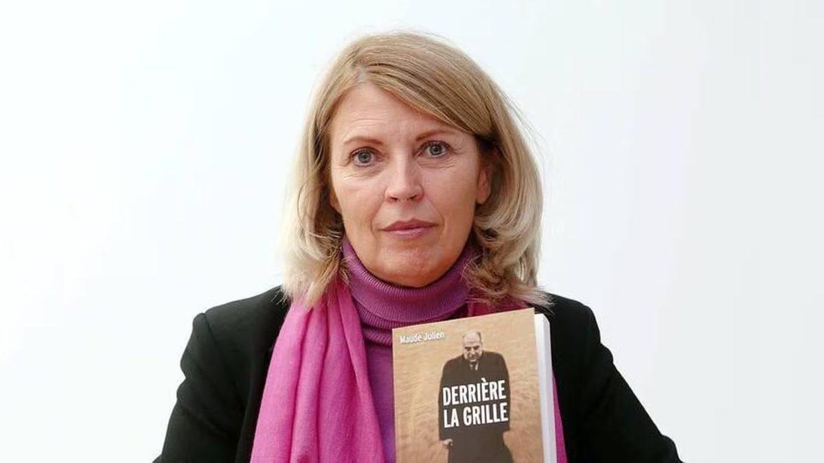 “Süper İnsan” Yaratma Amacıyla Kızının Üstünde İnanılmaz Deneyler Yapan Psikopat Baba: Zorla Elektrikli Telleri Tutturuyormuş!