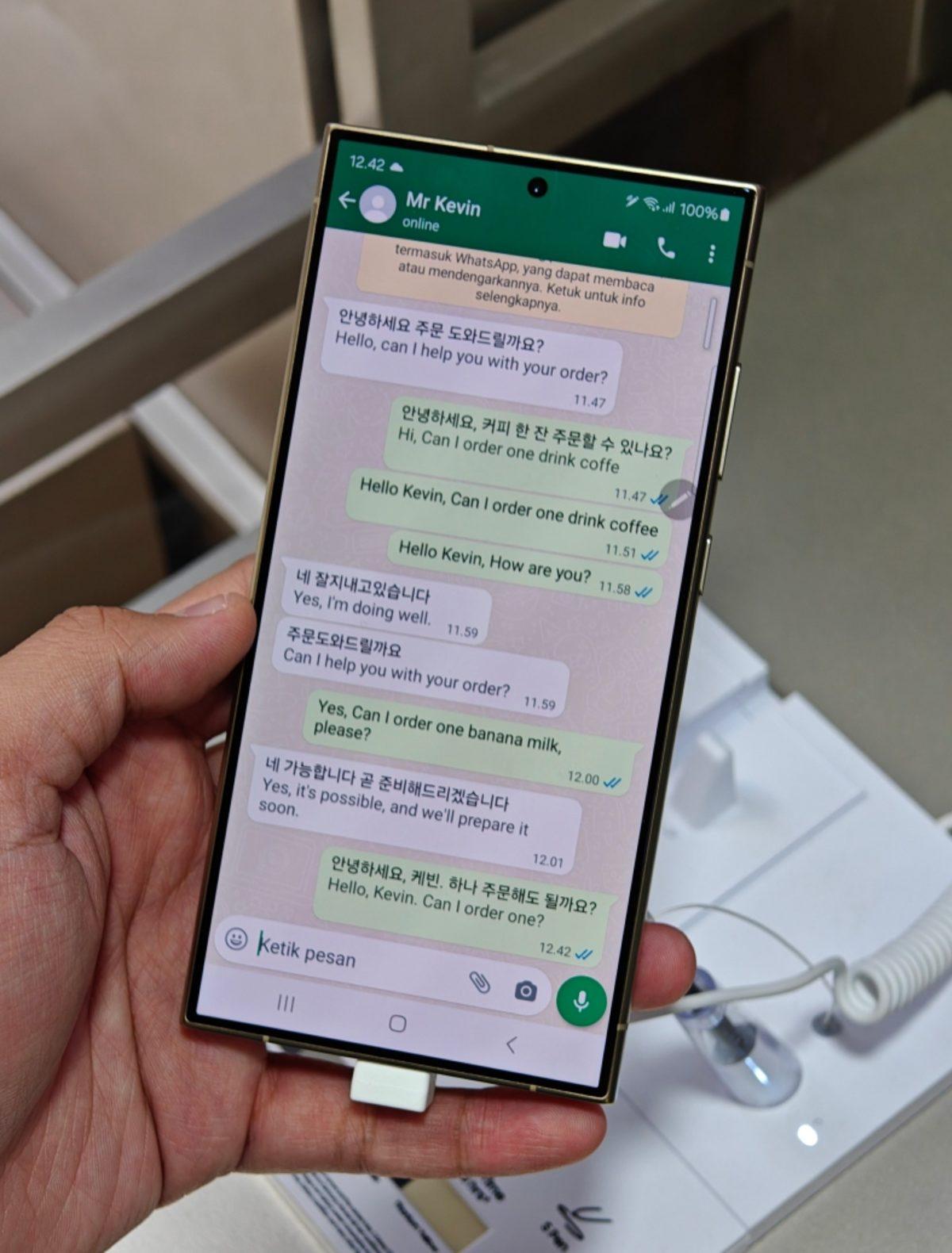 Samsung Galaxy S24’ün Kendinizi Adeta İlber Ortaylı Gibi Hissedeceğiniz Özelliği, WhatsApp’ta da Çalışacak