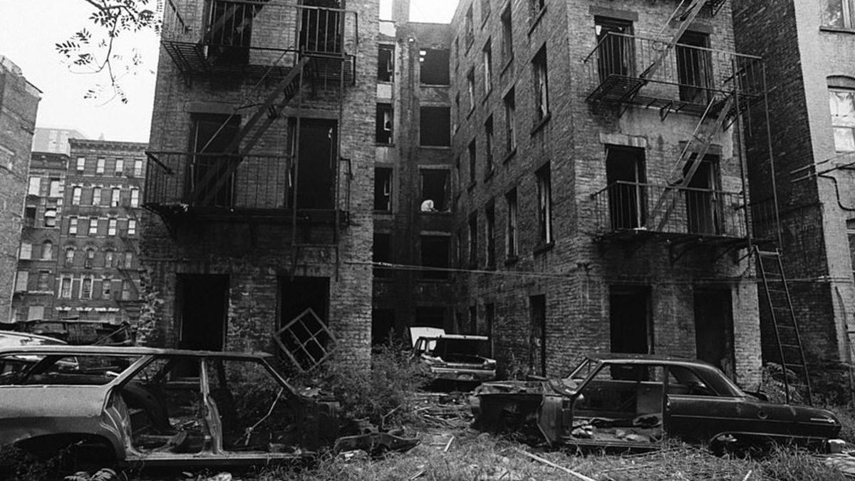 Bağcılar’da Bir Dayının Tişörtünde Bile Görebileceğiniz “I❤NY (I Love New York)” Logosunun Hiç Bilmediğiniz Arka Planı