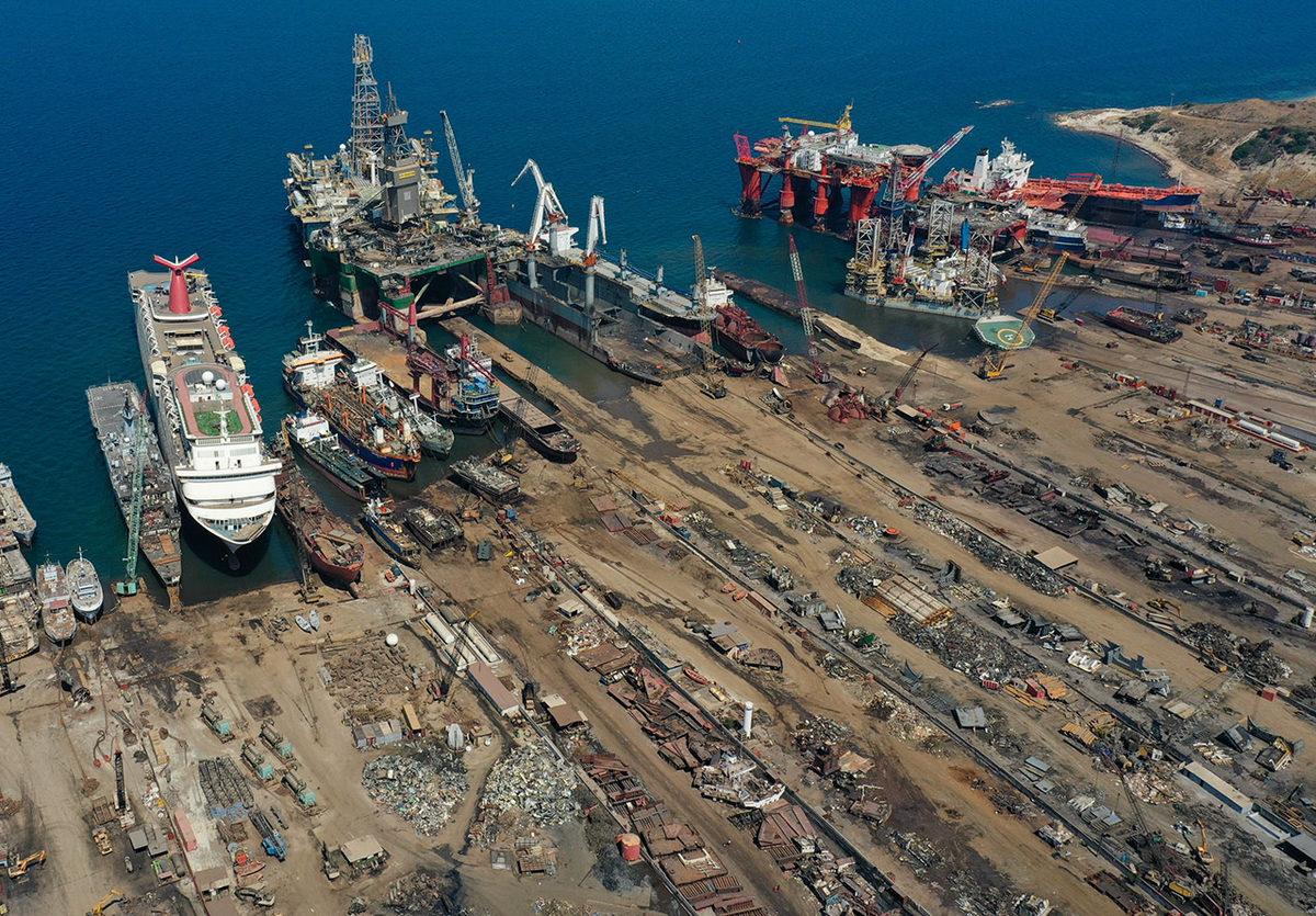 Türkiye, Neden Dünyanın Hurda Gemiler Mezarlığı Oldu?