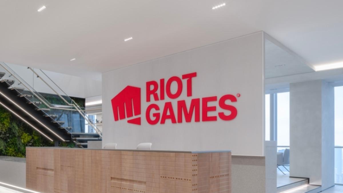 Riot Games Küçülmeye Gidiyor: 500 Kişiyi Birden İşten Çıkaracak