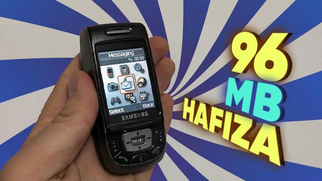 13 MP Kamera mı? Kızaklı Telefon Akımının Efsanesi Samsung D500’ün Şimdi Kulaklara Şaka Gibi Gelen Özellikleri