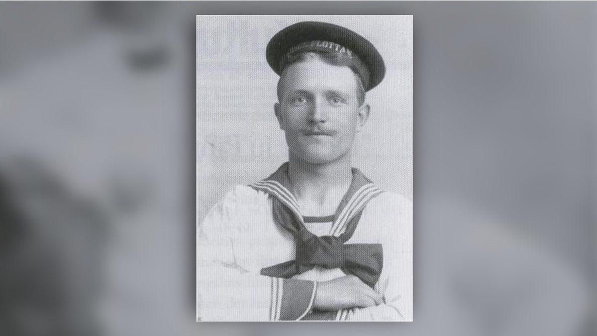 Düştüğü Yamyam Adasında Yemek Olacağını Sanırken Onların Kralı Olmayı Başaran Denizci