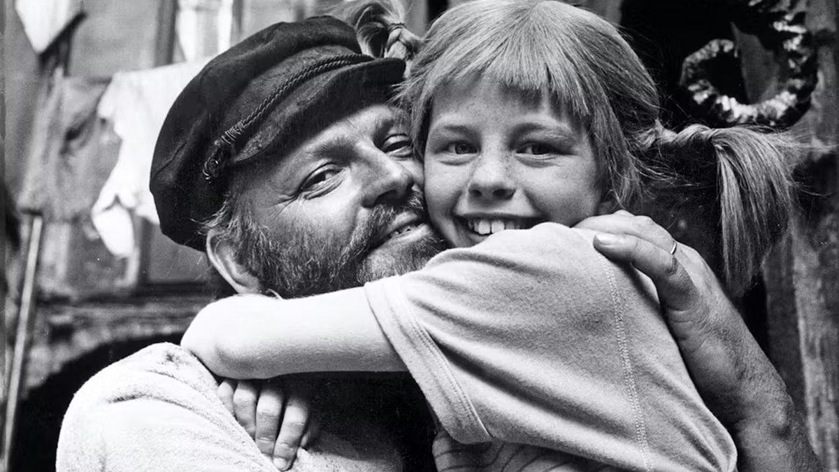 Düştüğü Yamyam Adasında Yemek Olacağını Sanırken Onların Kralı Olmayı Başaran Denizci