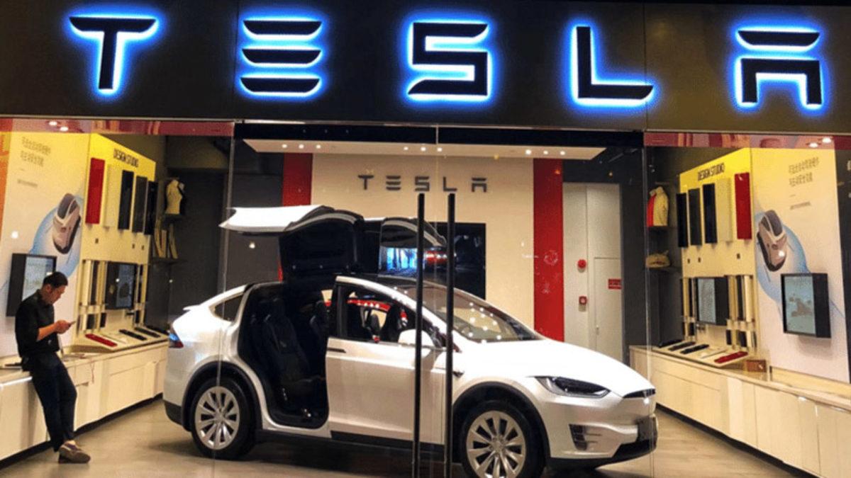 Tesla, İstanbul’daki İlk Mağazasını Bugün Açacak: Deneme Sürüşü Yapabilirsiniz!