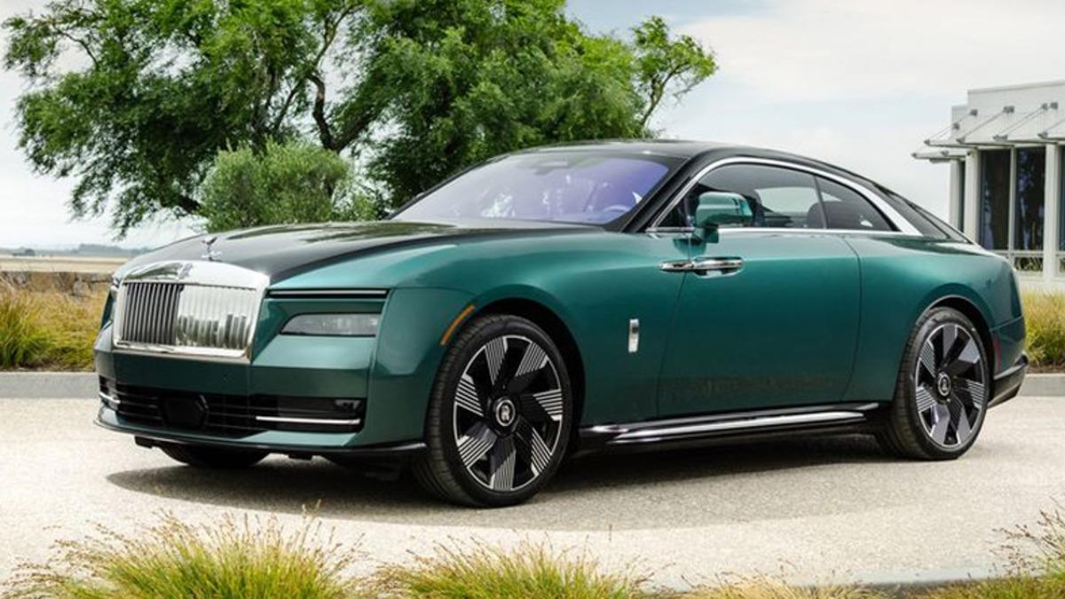 Rolls-Royce, 13 Milyon TL’lik İlk Elektrikli Otomobilini "Yangın Riski" Nedeniyle Geri Çağırıyor!