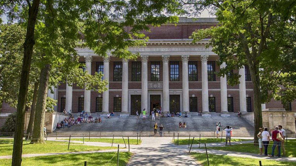 Harvard Üniversitesinin İnsanı Kalkıp Ders Çalışmaya Başlatacak Özellikleri