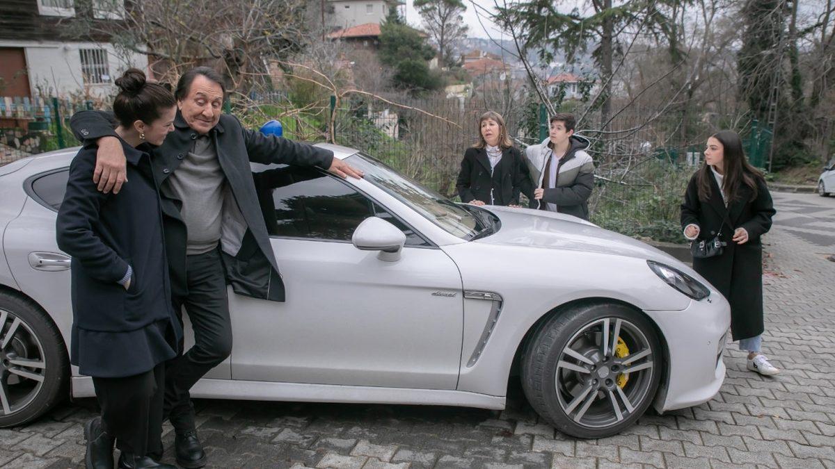 Sosyal Medya Fenomenlerinin Polis Arabasına Çevrilen Lüks Araçları, Arka Sokaklar Dizisinde Kullanıldı