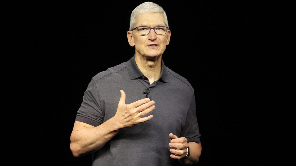Apple’ın CEO’su Tim Cook, Üretken Yapay Zekânın iPhone’lara Ne Zaman Geleceğini Açıkladı