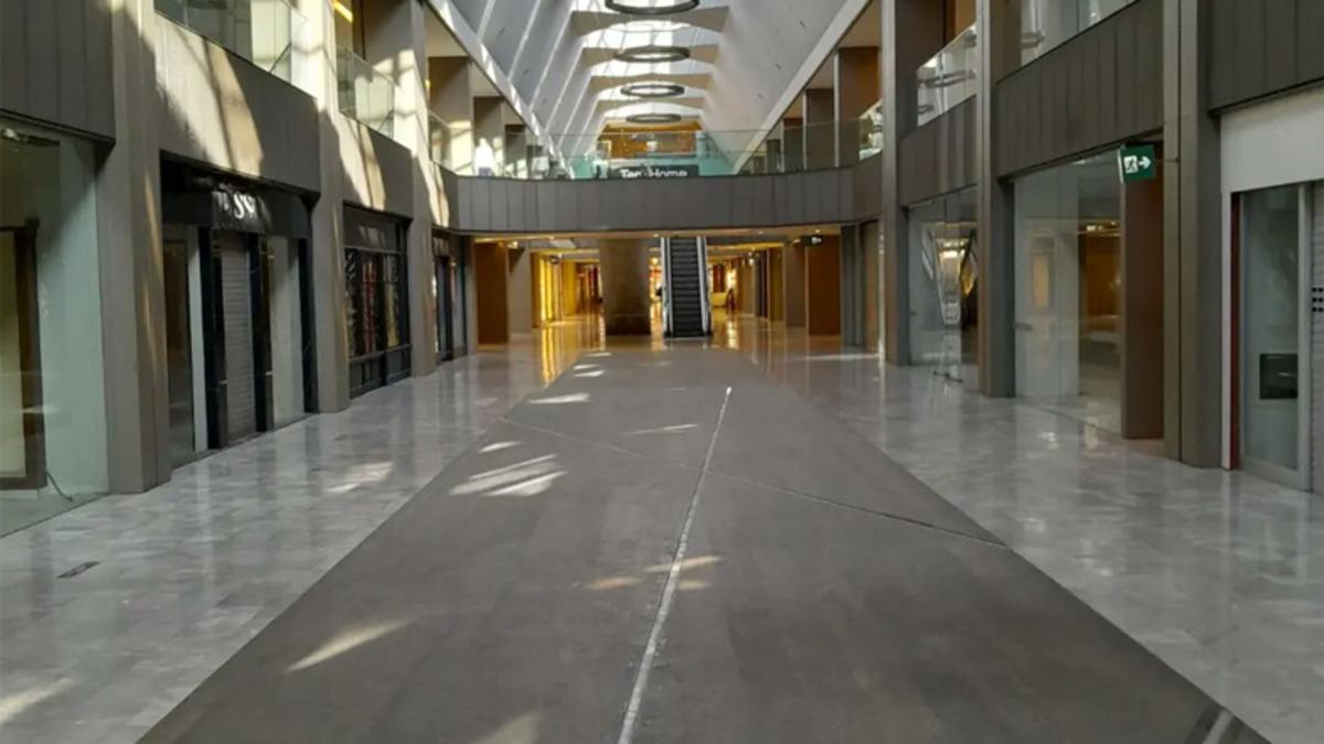 Türkiye’nin İlk AVM’sinin Son Hâli Sosyal Medyada Gündem Oldu: Hayalet Bina!