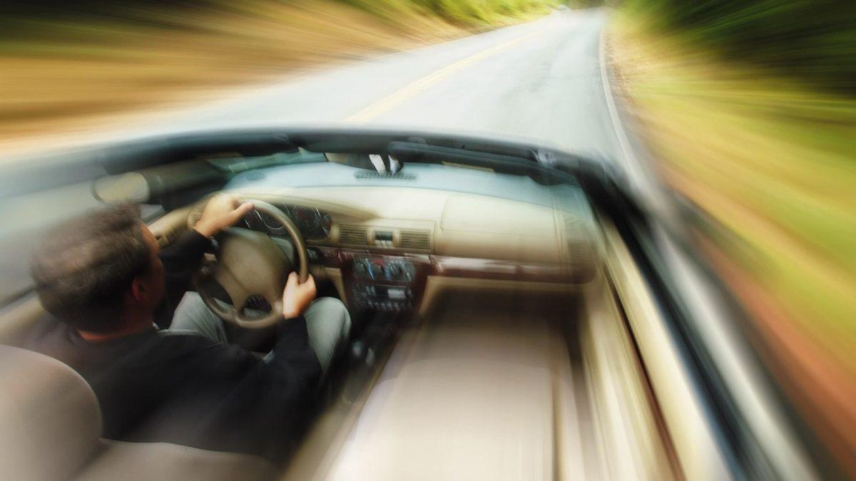 Bazı Arabaların Düşük Hızdayken Bile 