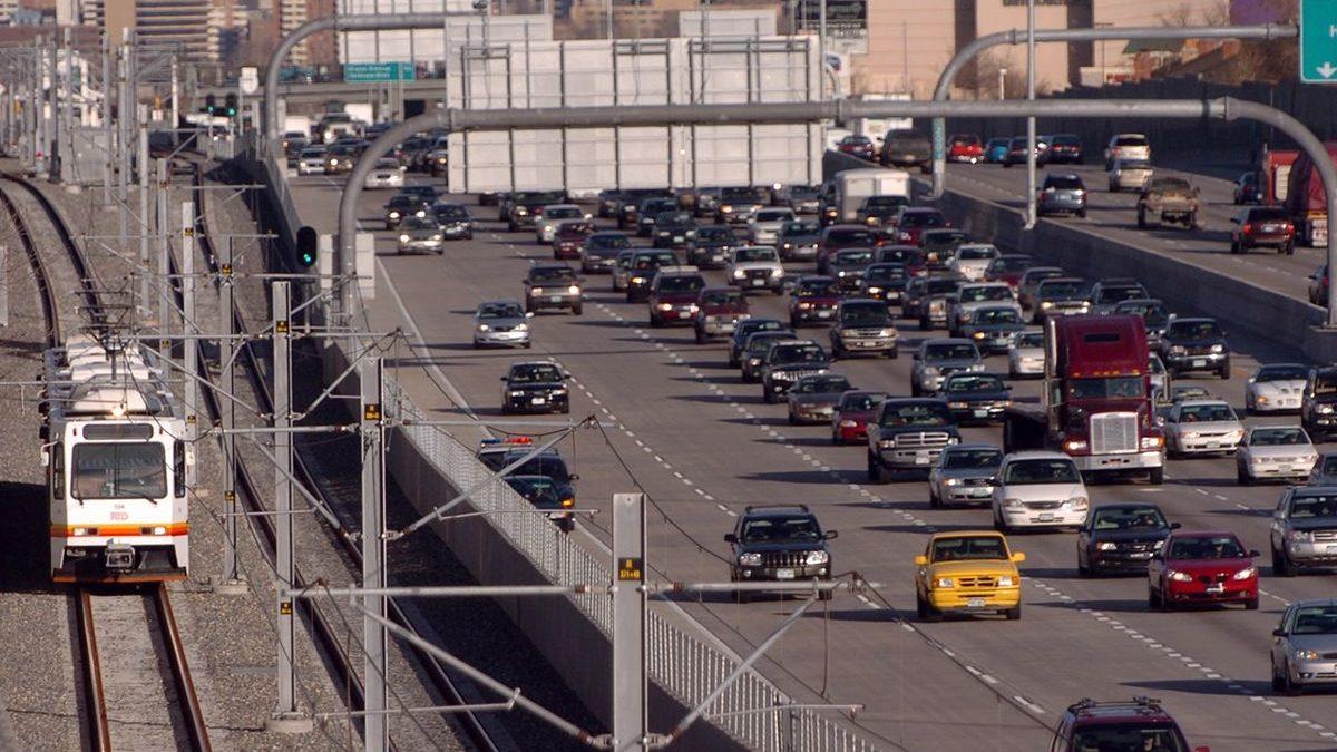 Amerika’da Toplu Taşıma Hizmeti Neden Çok Kötü? Hayır, Ulaşım Pahalı Olduğu İçin Değil!
