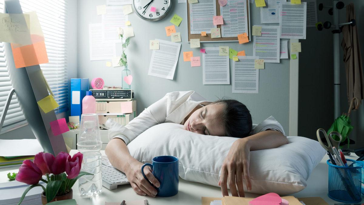 Sadık Çalışanlar Aslında Birer Enayi mi? Araştırmalar, İş Yerine Bağlılığın Olumsuz Yanına da Işık Tutuyor