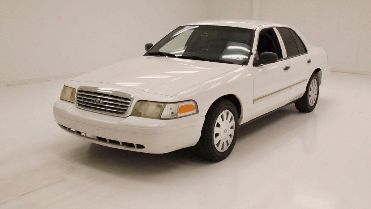 Filmlerde Polis Arabası ve Taksi Olarak Gördüğümüz 