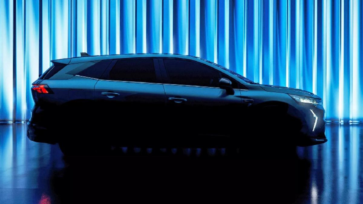 Renault, Qashqai ve 3008 Gibi Modellere Rakip Olacak Yeni SUV’u Symbioz’u Duyurdu: İşte İlk Bilgiler