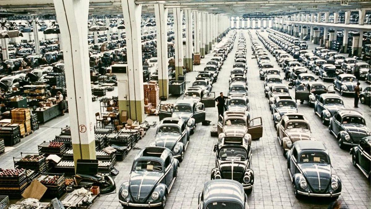 Almanya, İki Dünya Savaşı Yenilgisine Rağmen Nasıl Dünyanın En Büyük Ekonomik Güçlerinden Biri Hâline Geldi?