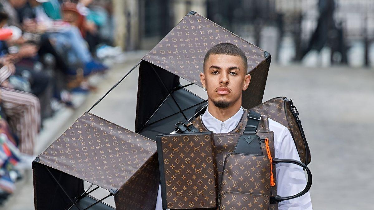 Zengin Olma, Zengin Görün: Louis Vuitton, Dior Gibi Lüks Markalar Aslında Neden Sizin Bizim Gibi İnsanları Hedefliyor?