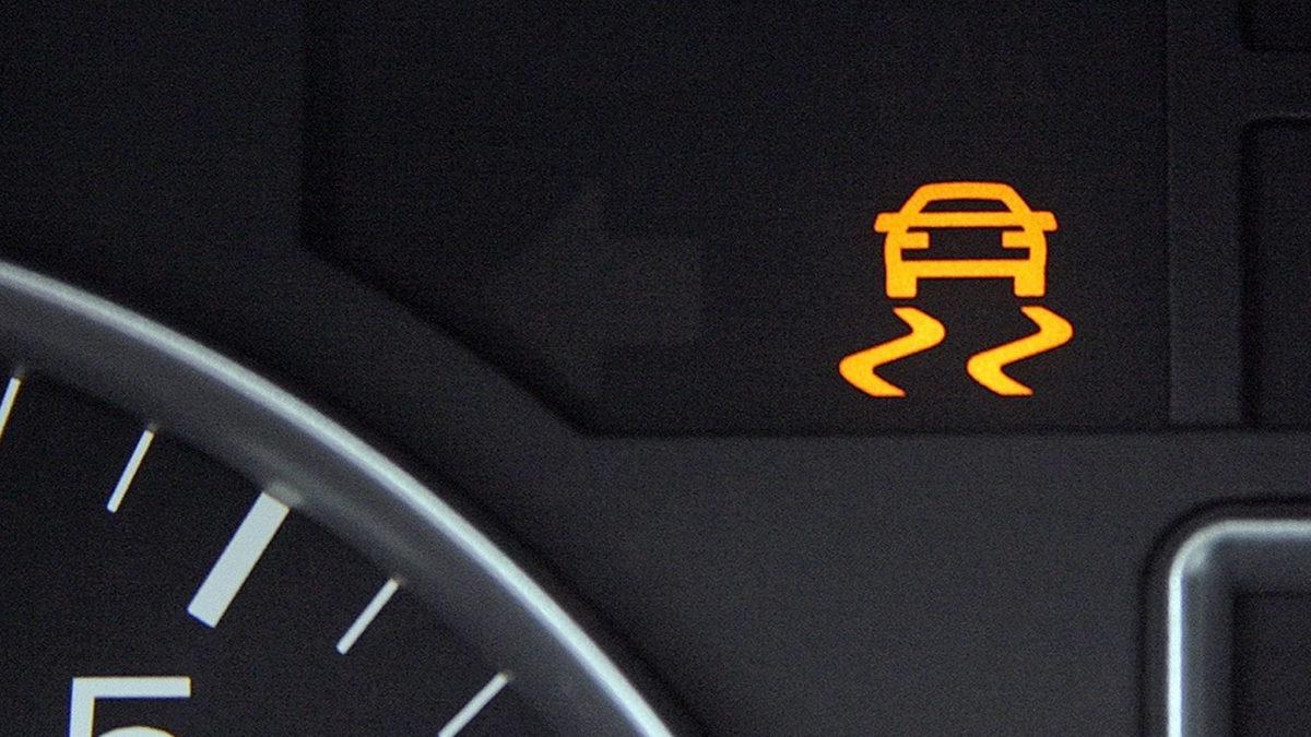 Arabalarda Çekiş Düşüklüğü Neden Olur? Birkaç Basit Adımla Yokuşlarda Büyük Farklar Yaratabilirsiniz!