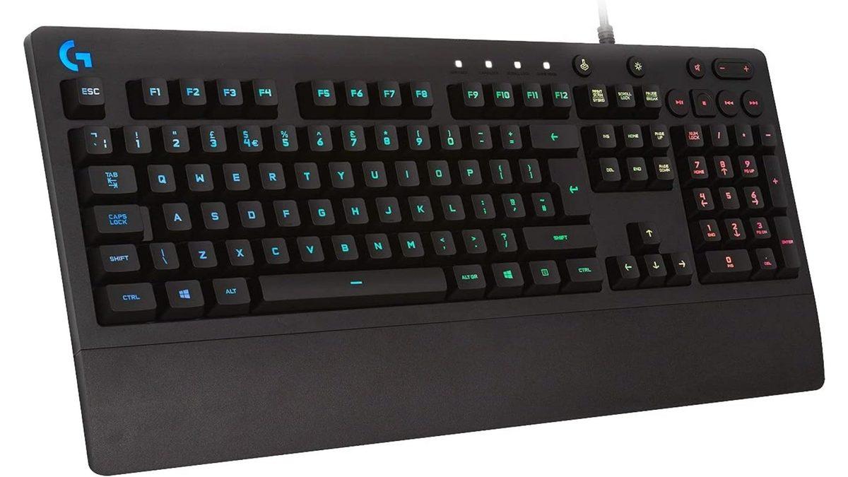 Sen Yönlendir Ben Ateş Edeyim: Hediye Almayı Unutanlara Gamer Sevgiliye Alınabilecek 10 Hediye Önerisi