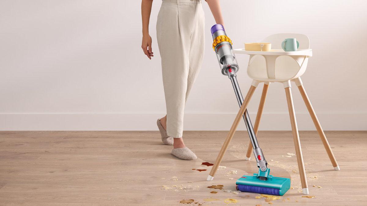 Dyson’ın Islak-Kuru Temizlik Yapan İlk Süpürgesi 