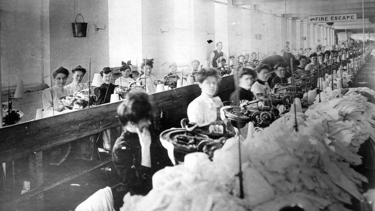 8 Mart Dünya Kadınlar Günü Nasıl Ortaya Çıktı? Okurken Dehşete Düşeceğiniz Bir Hikâyeye Dayanıyor...