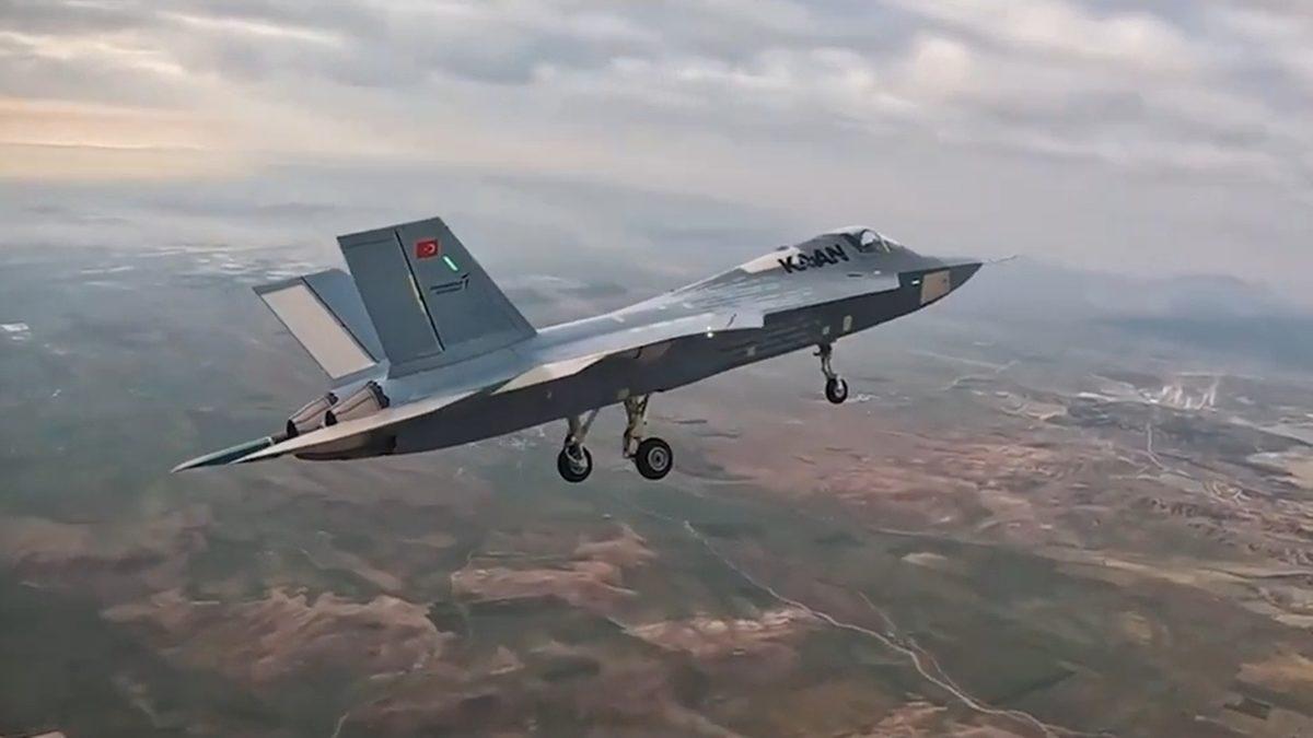 Millî Muharip Uçağı KAAN, İlk Uçuşunu Yaparken İniş Takımlarını Neden Kapatmadı?