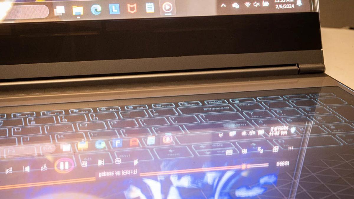 Lenovo, Şeffaf Dizüstü Bilgisayarını Resmen Duyurdu: İşte Benzersiz Tasarımı ve Özellikleri