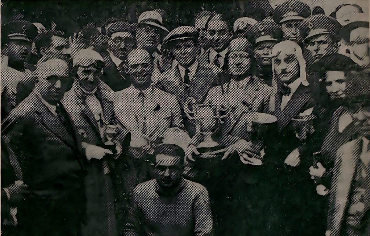 Türkiye Yine Bildiğimiz Gibi: Ülkemizin İlk Kadın Ralli Pilotu Sâmiye Hanım, Girdiği Yarışta Tüm Erkekleri Yenince Nasıl Mahkemelik Olmuştu?