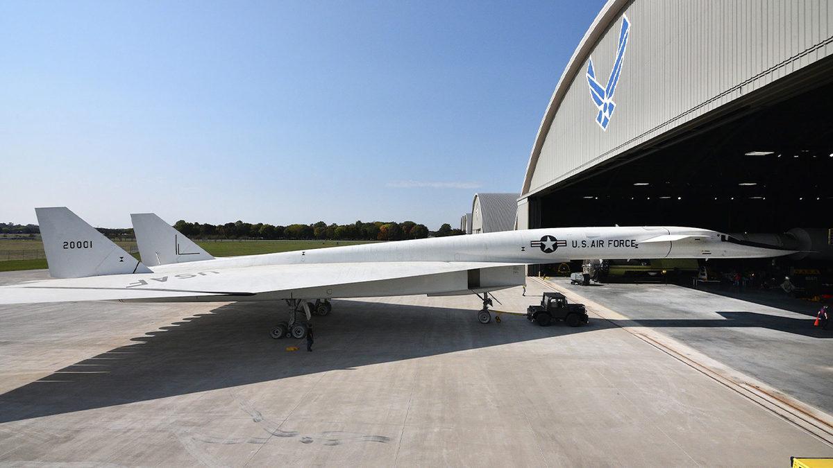 ABD’nin Sovyet Rusya’ya Karşı Geliştirdiği Bombardıman Uçağı XB-70’in Teknolojinin Sınırlarını Zorlayan Özellikleri