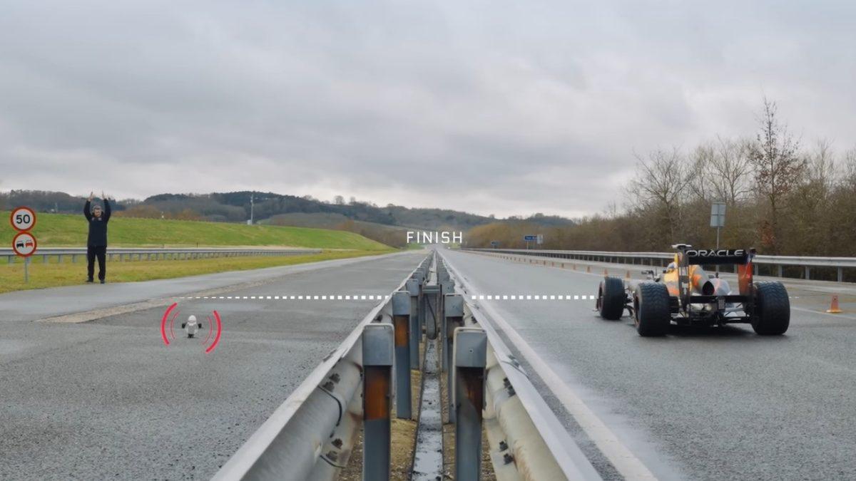 Formula 1 Şampiyonu Max Verstappen, Dünyanın En Hızlı Drone’u ile Yarıştı [Video]