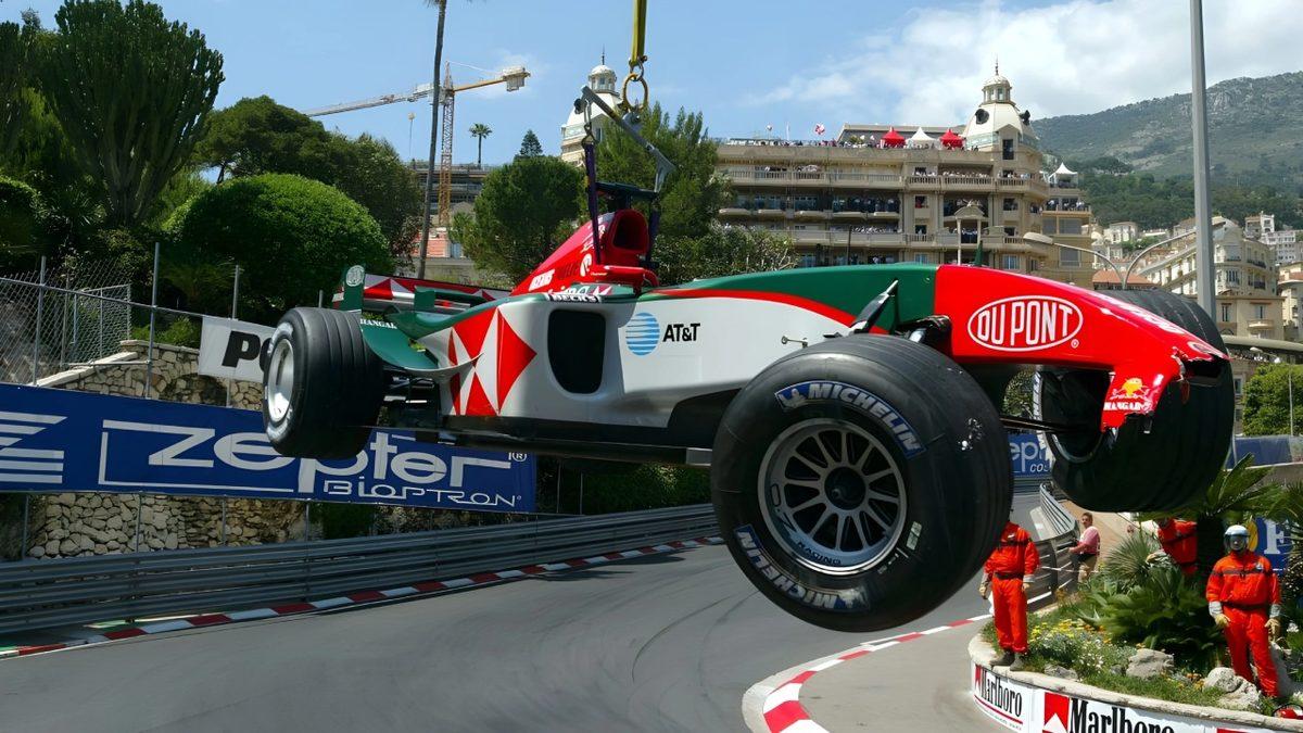 20 Yıl Önce Formula 1 Aracına Neden Bir Elmas Konulmuştu ve Bu Elmas Neden Asla Bulunamadı?