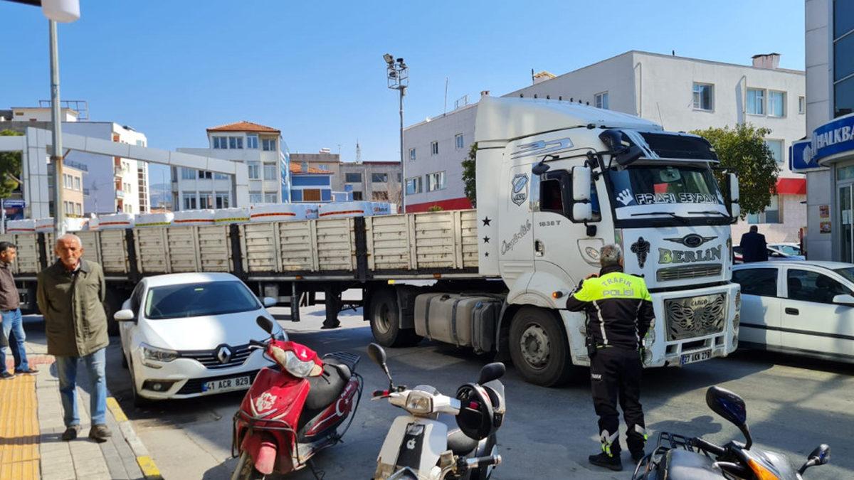 Tır Kazaları Gündemde: Ağır Vasıtaların Girmemesi Gereken 