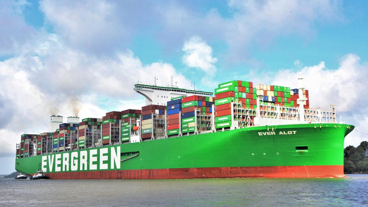 Dünyanın En Büyük Kargo Gemilerinin On Binlerce Konteyner Taşıyabilmelerini Sağlayan Muazzam Özellikleri