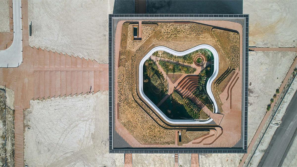 Türkiye’nin Tek Çöl İklimine Sahip Bölgesine Kurulan Muazzam Yapı: 2600 Futbol Sahası Büyüklüğünde!