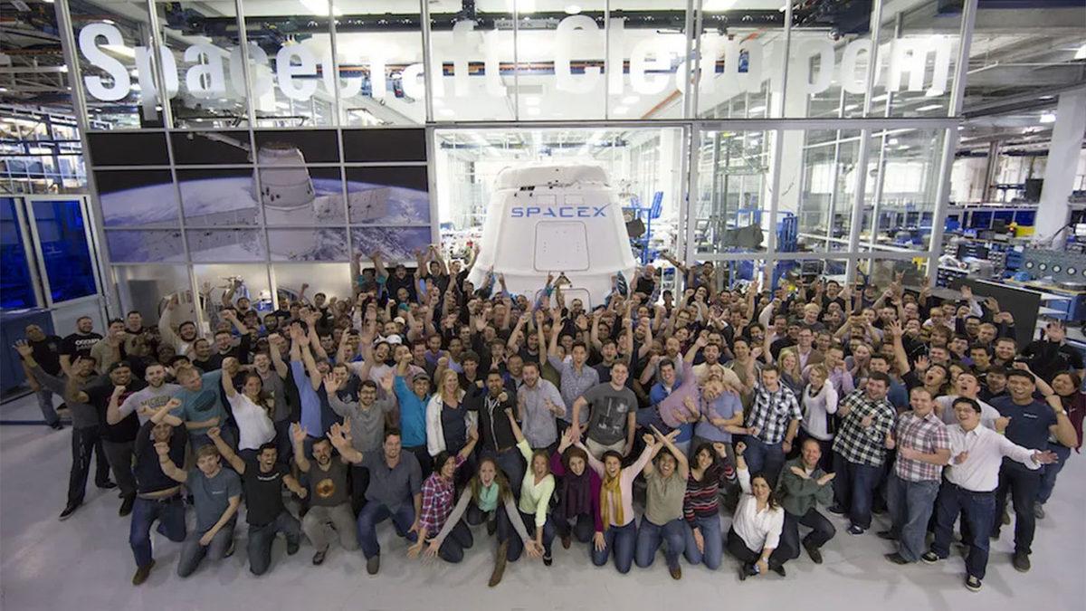 Çalışanlarına Hisse Veren SpaceX’in Belli Durumlarda Hisselerin Satılmasını Önlediği İddia Edildi