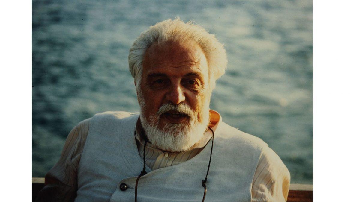 Sürekli Karşımıza Çıkan Bu Popüler Logoların Arkasındaki Usta Tasarımcıyla Tanışın: Mengü Ertel