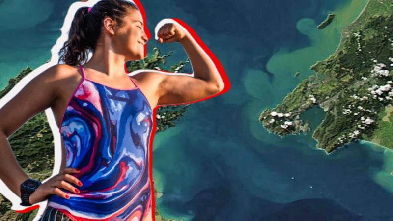 Maraton Yüzücü Aysu Türkoğlu Cook Boğazı’nı Yüzerek Geçti!