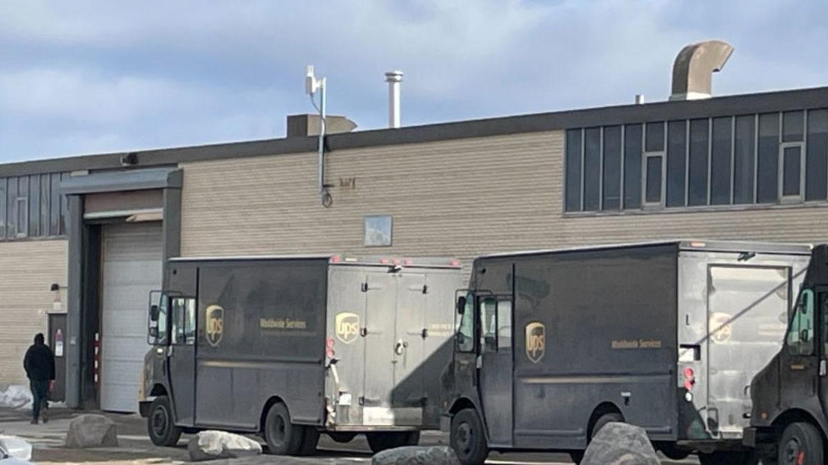 Eski UPS Çalışanından Dudak Uçuklatan Hırsızlık: Yüzlerce Apple Ürününü Çalıp Satmış