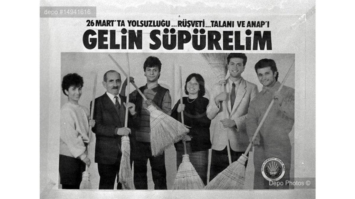 Türk Siyasetine Damgasını Vuran ve Geçmişten Bu Yana Hafızalarımızdan Silinmeyen Seçim Afişleri