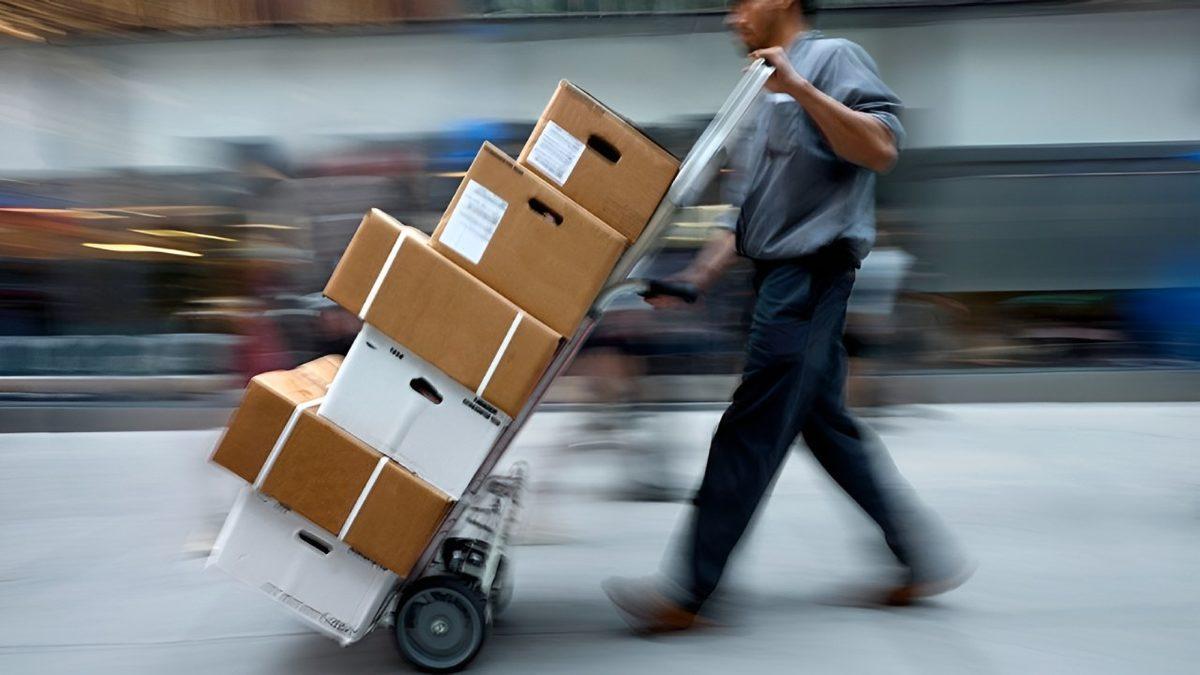 Gözünün Yaşına Bakmadan İade Ettiğimiz Ürünlere Ne Oluyor? Hayır, Tamamı Yeni Sahiplerini Bulmuyor!