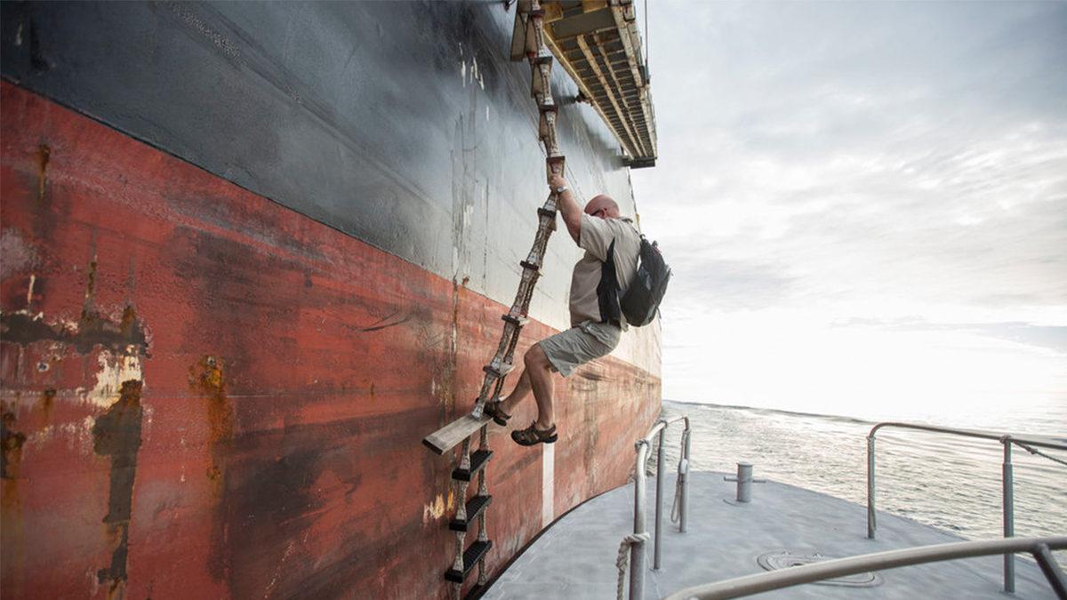 Gemilerde Halatlı Merdivenlerin Yer Almasının Ardındaki Hayati Derecede Önemli Neden