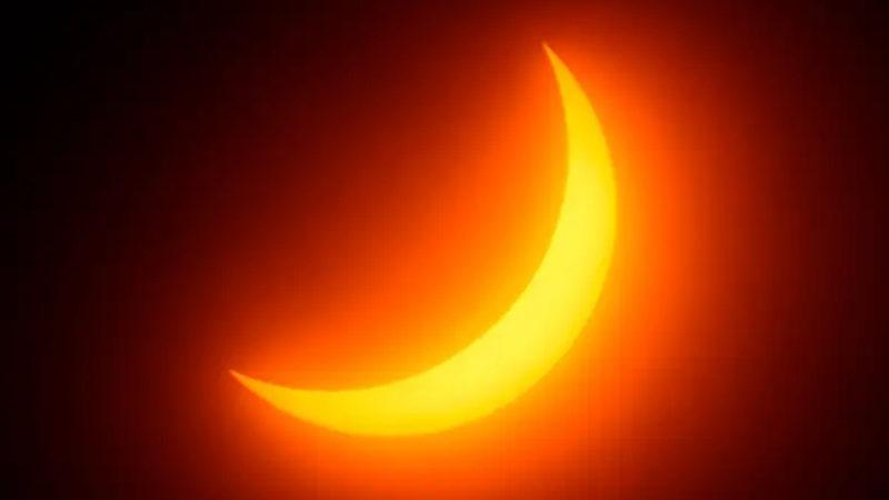 Kuzey Amerika’yı Etkisi Altına Alan Güneş Tutulmasından En Güzel Kareler