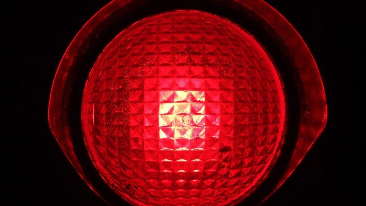 Bazı Trafik Işıklarında Kırmızı Işığın Neden ’Daha Uzun Süre’ Yandığını Öğrenince Artık Beklemekten Şikâyet Etmeyeceksiniz