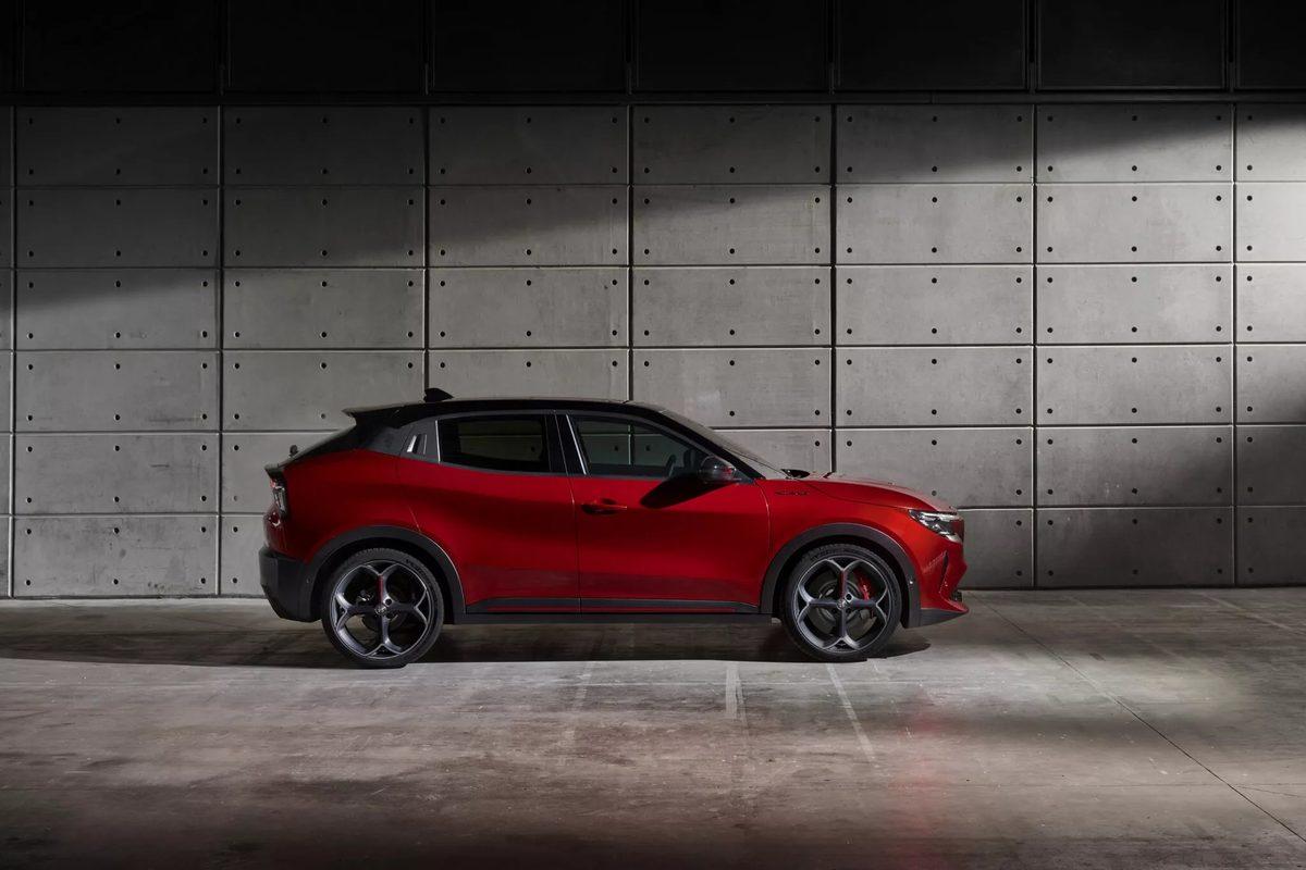 Alfa Romeo, Daha Birkaç Gün Önce Tanıtılan Otomobili 