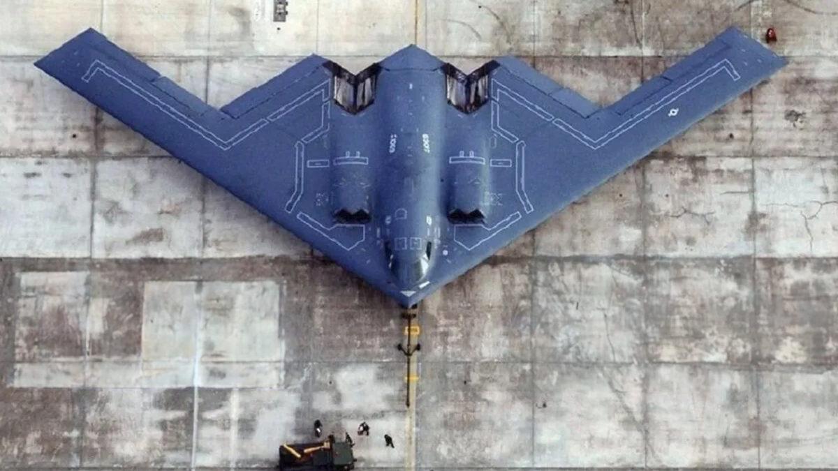 ABD Filosuna Ait B-21 Bombardıman Uçağının Ağızları Açık Bırakan Özellikleri (Rusya ve Çin Bile Bu Uçaktan Korkuyor!)
